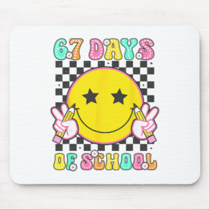 Mousepad Groovy 67 Dias De Escola Rosto Sorridente Professo