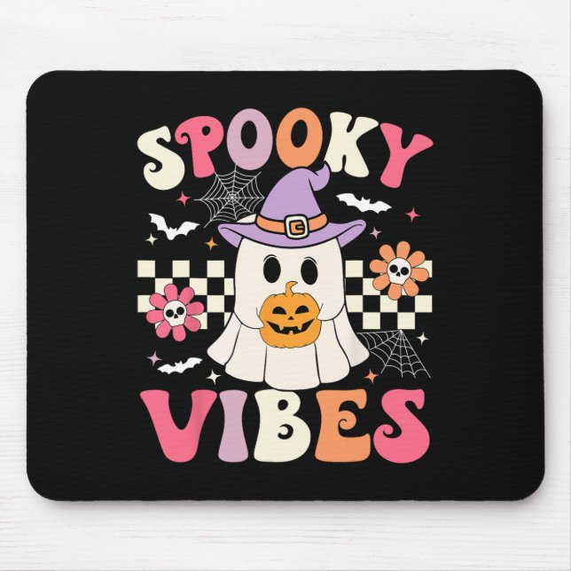 Mousepad Groovy Spooky Vibes Retro Ghost Segurando Pumpkin  (Frente)