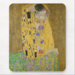 Mousepad Gustav Klimt "O Beijo"<br><div class="desc">A obra-prima de Gustav Klimt: "O Beijo". "O Beijo", criado pelo pintor austríaco Gustav Klimt. É considerado o trabalho mais famoso dele. Ele a pintou entre os anos de 1907 e 1908, que foram o ponto alto de seu "Período do Ouro", quando pintou uma série de obras utilizando a folha...</div>