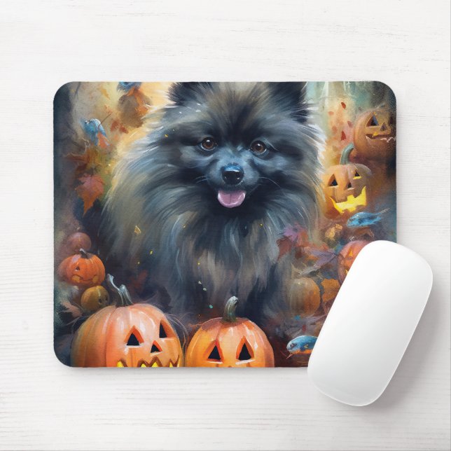 Mousepad Halloween Keeshond Com Pumpkins Assustado (Com mouse)