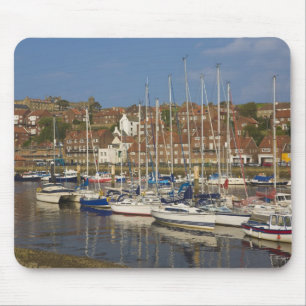 Mousepad Harbor, Whitby, North Yorkshire, Inglaterra