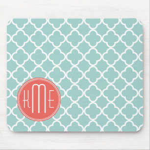 Mousepad Hortelã e Quatrefoil coral com monograma feito so