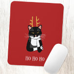 Mousepad Humor de Gato de Natal Sarcástico<br><div class="desc">Um sarcástico,  irritado e sem entusiasmo gato de smoking preto e branco com chifres de Natal.  Ho ho,  etc.Altere ou remova o texto para personalizar.</div>