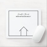 Mousepad Imobilizador Personalizado da Real Estate Company<br><div class="desc">Este moderno relojoeiro é simples e sutil com o seu monograma e nome de empresa. Apresenta um desenho de uma casa minimalista em preto e branco. Um mouse imobiliário muito elegante para seus agentes de escritório.</div>