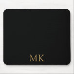 Mousepad Iniciais de Monograma Dourado Preto Personalizado<br><div class="desc">Boas Iniciais de Monograma Dourado Preto, Personalizadas, para Mouse. Belo design com mel antigo rico e dourado de mel colorido duplo texto monográfico inicial a preto. Personalize com seu próprio texto. Acessório bonito, excelente para uso em sua escola, casa ou escritório. Convidamo-lo a visitar a nossa loja, Simon & Grace,...</div>