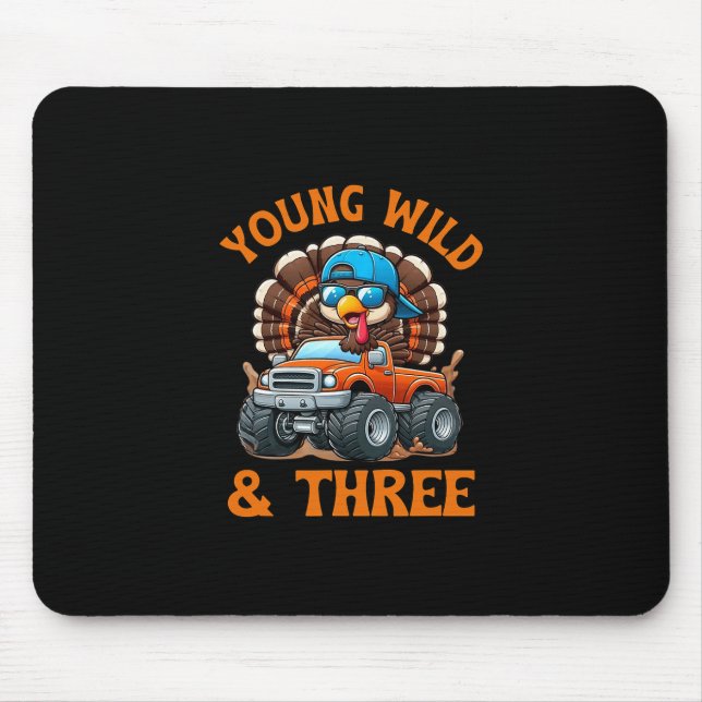 Mousepad Jovem Selvagem e Três Caminhão Monstro de Aniversá (Frente)