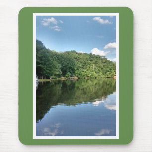 Mousepad Lago com Sky & Trees Refletido em Água Foto 2