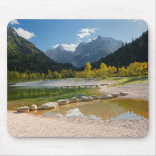 Mousepad Lago Jasna nos Alpes eslovenos no outono