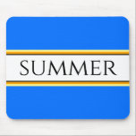 Mousepad Legal Brilho, Bandas de VERMEIRO Brancas Azuis Azu<br><div class="desc">Este divertido design de tempo quente apresenta dentro de fonte preta moderna elegante uma ampla faixa central branca destacada com pinstripes pretas, amarelas e laranja sobre um fundo azul brilhante com SUMMER escrito na design. Torne-o seu: tanto a cor da faixa central como a cor de fundo deste design podem...</div>