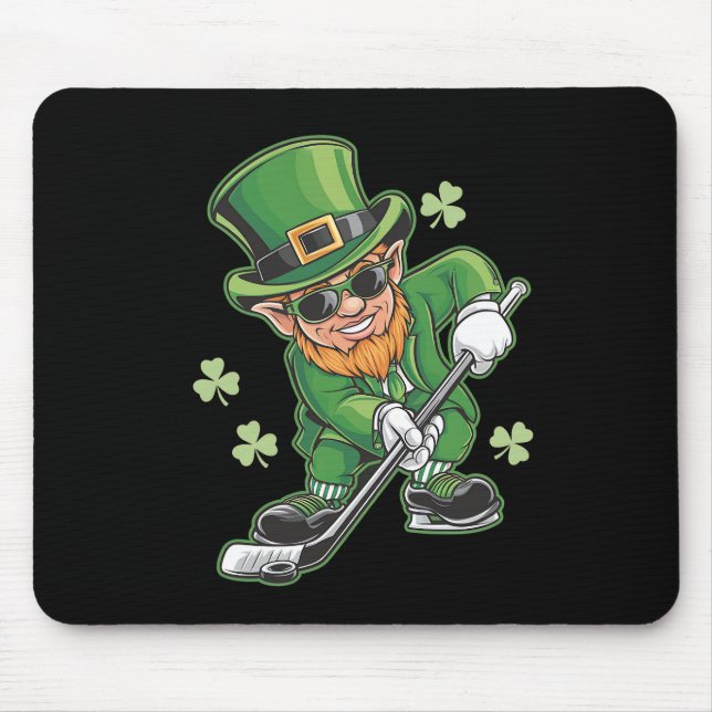 Mousepad Leprechaun Jogando Dia de São Patrício De Hóquei I (Frente)