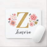 Mousepad Letra Minúscula Floral Rosa Girassol - Letra Z<br><div class="desc">Um belo monograma floral cor-de-rosa,  com monogramas femininos,  com flores cor-de-rosa e uma letra Z de monograma falsa. Personalize o bocal acrescentando o seu nome abaixo do monograma. Faz um presente divertido para um amigo ou para uma dama de damas de honra. Projetado para você pelo Blackberry Boulevard.</div>