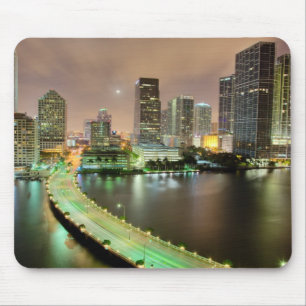 Mousepad Ligações da ponte através da via navegável a M