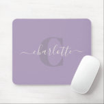 Mousepad Lilac Purple | Nome do Monograma de Script Persona<br><div class="desc">Lilac Purple | Pasta do mouse com nome do monograma personalizado</div>