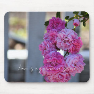 Mousepad Lindas Rosas Cor-de-Rosa Cerca Branca de Estacas F