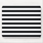 Mousepad Listras pretas & brancas chiques<br><div class="desc">Teste padrão preto e branco elegante das listras. Personalize-o com suas iniciais do nome ou do monograma. Clique sobre "personalizam-no" botão para umas opções mais adicionais da personalização. Escolha o estilo e a cor de pia batismal.</div>