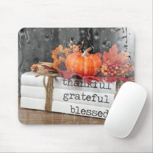 Mousepad Livros de outono na janela Rainy