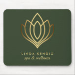 Mousepad Logotipo Dourado do lótus verde | Adicione o seu n<br><div class="desc">Cartões de visitas elegantes para estúdios de massagem, terapia de massagem, spas ou profissionais de bem-estar apresentam uma ilustração falsa de flor de lotus de folha de ouro. Personalize a frente com duas linhas de texto personalizado no plano de fundo verde do caçador de tendências usando o modelo. Um design...</div>