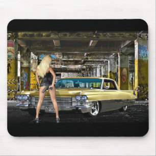 Mousepad louro, arma, cadillac