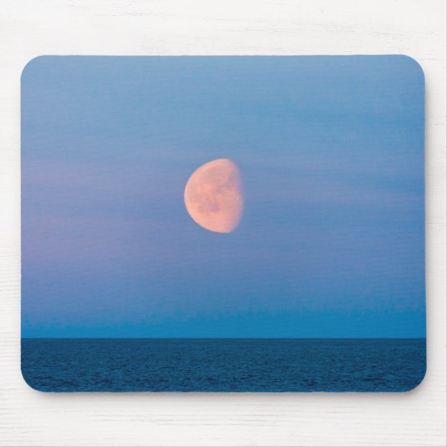 Mousepad Lua Sobre o Mar de Bering | Extremo Oriente Russo (Frente)