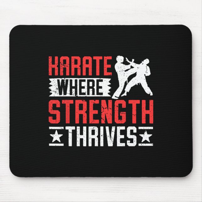 Mousepad Lutador de Karate Onde a Força Floresce  (Frente)
