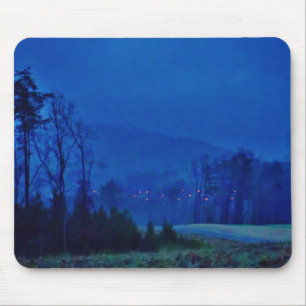 Mousepad Luzes brilhantes em uma montanha azul
