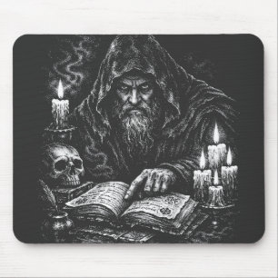 Mousepad Mago Estudando o Grimório — por BurnsInHell