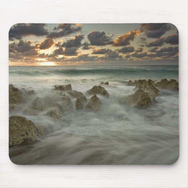 Mousepad Mar do Caribe, Ilhas Cayman. Ondas batendo 3 (Frente)