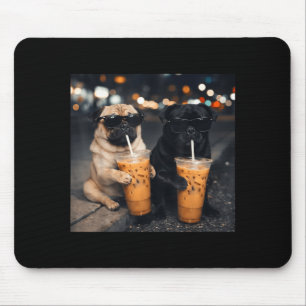 Mousepad Meme engraçado de dois pugzinhos bebendo café gela