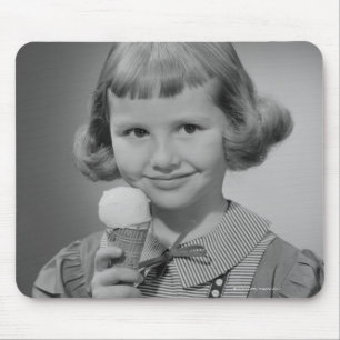 Mousepad Menina que come o sorvete
