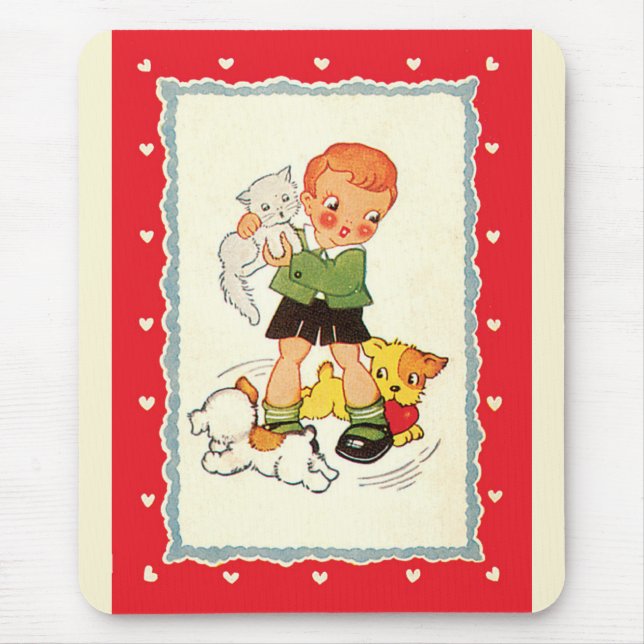 Mousepad Menino Antigo Salvando um Gatinho de Cachorrinhos  (Frente)