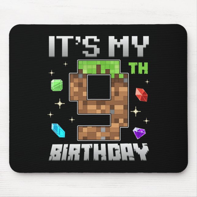 Mousepad Menino de 9 anos de idade retrô, jogador de video  (Frente)