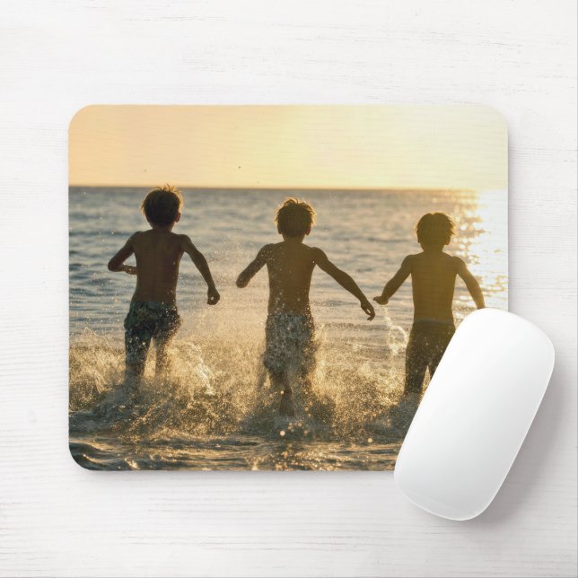 Mousepad Meninos Correndo para o Oceano (Com mouse)