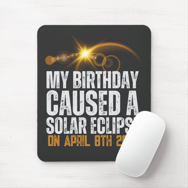 Mousepad meu aniversário causou um eclipse solar engraçado (Com mouse)