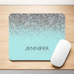 Mousepad Monograma Blue Silver Glam Glitter<br><div class="desc">Mouse Glitter Glitter Glitter Faux Silver e Aqua Blue Teal Faux Glitter Sparkle Elegante e moderna Trendy Chic Monogrammed Pad. Este monograma - adicione o seu próprio nome a mousepad personalizado pode ser atualizado com o seu nome.</div>