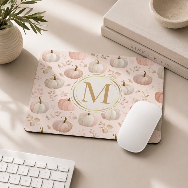 Mousepad Monograma de Abóbora Pastel – Inicial Personalizad (Criador carregado)
