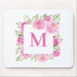 Mousepad Monograma de Frame Floral Quadrado bonito Pink<br><div class="desc">Mousepad do tema floral. Apresenta uma estrutura floral de cor aquosa,  quadrada,  de peões cor-de-rosa e verde. Personalize adicionando um monograma. Isso será perfeito como presente personalizado.</div>