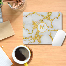 Mousepad Monograma M Elegante White e Dourado Padrão Marble