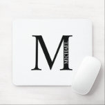 Mousepad Monograma Personalizado e Pad do Rato de Nome<br><div class="desc">Monograma Personalizado e Dif de Nome apresentam monograma personalizado e nome no estilo de fonte de serif clássico. Perfeito como presentes de dia de os pais para pai e para quaisquer ocasiões especiais.</div>