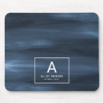 Mousepad Monograma profundo da aguarela | do porto do lago<br><div class="desc">Faça uma impressão com este mousepad original.
Caracteriza um contexto profundo da aguarela do marinho e um ponto para seu monograma moldado no branco no primeiro plano.   Todos os elementos deste artigo são customizáveis destravado,  assim que têm o divertimento criar e lhe fazer seus próprios.</div>