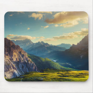 Mousepad Montanhas e vale no por do sol