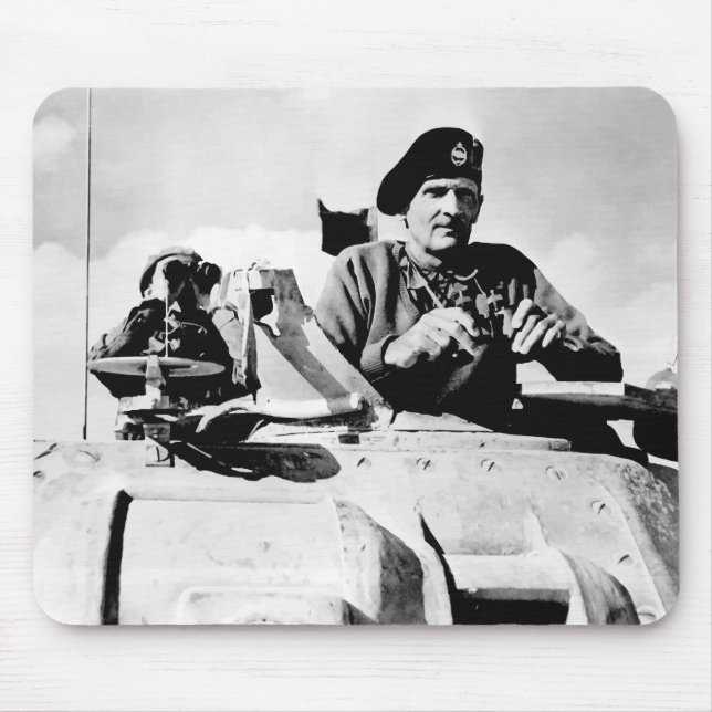 Mousepad Monty em um tanque (Frente)