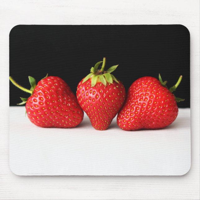 Mousepad Morangos A Preto Sobre Mcna Branca (Frente)