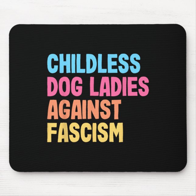 Mousepad Mulheres de Cachorro Contra o Fascismo Kamala Harr (Frente)