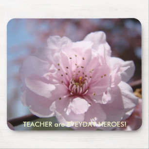 Mousepad NATAL OFERECE PEDAÇOS A PROFESSORES Blossomas Heró