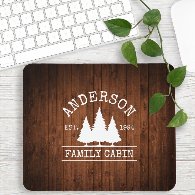 Mousepad Nome da Família Cabana Impressão em Madeira Rústic (Customize to change text size or text style.)