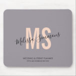 Mousepad Nome do monograma do script de lavanda rosa modern<br><div class="desc">Nome do monograma do script de lavanda rosa moderno</div>