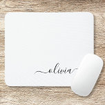 Mousepad Nome Moderno do Monograma de Script Negra Branca<br><div class="desc">Monograma branco e preto adicione seu próprio nome Mousepad (Pad do mouse). Isto faz o doce e perfeito aniversário de 16 anos,  casamento,  chá de panela,  aniversário,  chá de fraldas ou festa de solteira presente para alguém que ama luxo de luxo e estilos quíticos.</div>