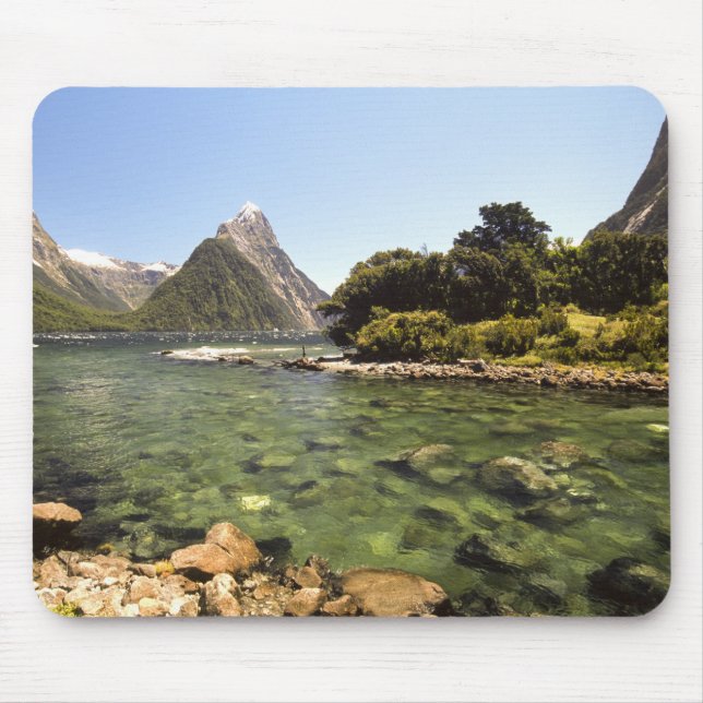 Mousepad Nova Zelândia, Mitre Peak, & rio Bowen entrando (Frente)