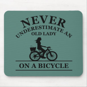 Mousepad nunca subestime uma velha mulher de bicicleta