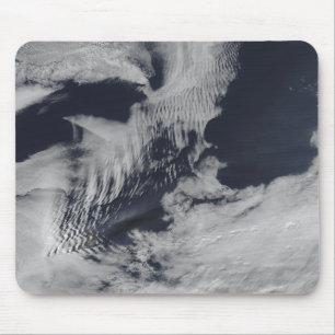 Mousepad nuvens Navio-onda-dadas forma no indiano sul Oce